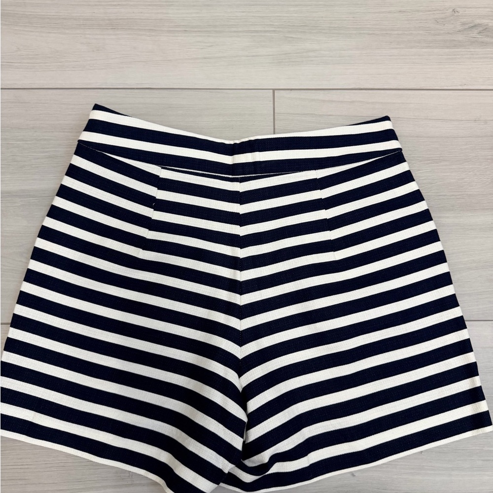 J. Crew Navy and White Striped Breton Shorts Sz 8 Nautical Preppy Summer Costal